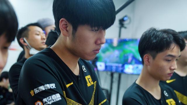 随着大量低 随着大量低